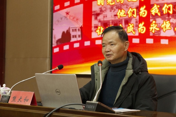 金年会体育开学第一课:用工匠精神引领学子科研创新路