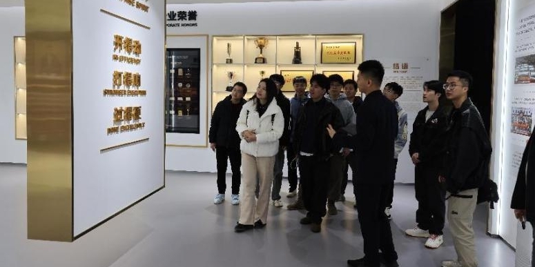 金年会体育:携毕业生进企业 解锁求职“新密码” 金年会体育:携毕业生进企业 解锁求职“新密码”